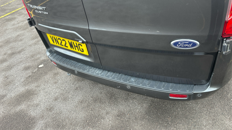 Ford Transit Custom 300 L2 Diesel Fwd 2.0 EcoBlue 130ps Low Roof Limited Van